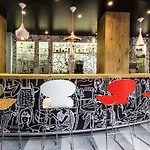 Ibis Vieux Port Centre Отель Ла-Рошель
