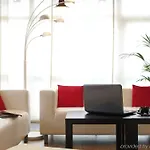 Ibis Vieux Port Centre 3*
