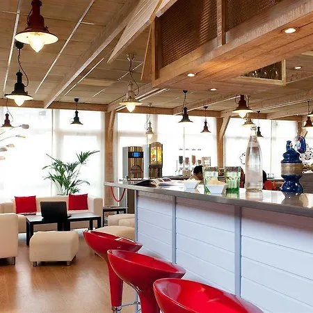 Szálloda Ibis Vieux Port Centre