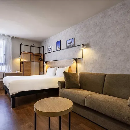 Ibis Vieux Port Centre Hotel La Rochelle (Charente-Maritime)