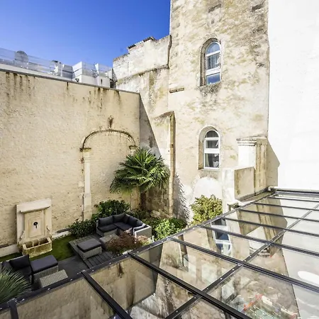 Ibis Vieux Port Centre Hotel 3*