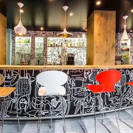 Ibis Vieux Port Centre Отель Ла-Рошель