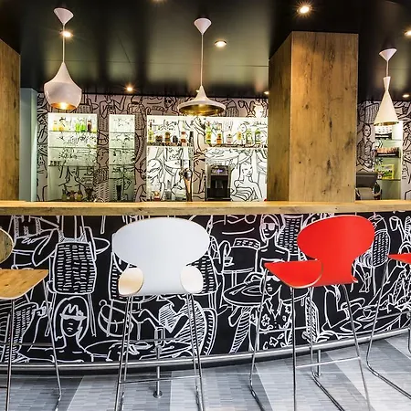 Ibis Vieux Port Centre Ла-Рошель