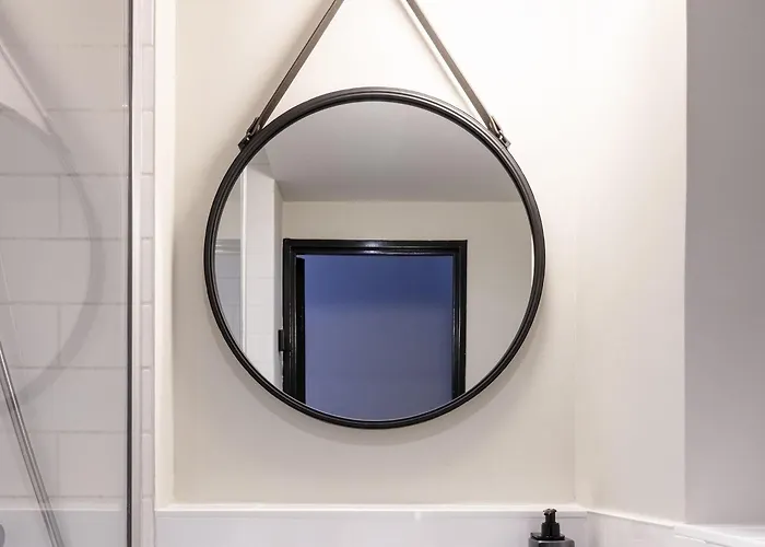 Ibis Vieux Port Centre Hotel 3*