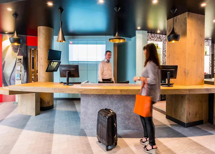 Ibis Vieux Port Centre