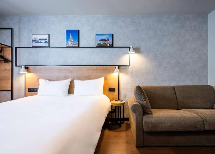 Hotel Ibis Vieux Port 3*