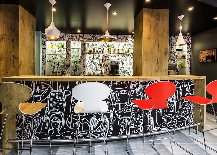 Ibis Vieux Port Centre 3*