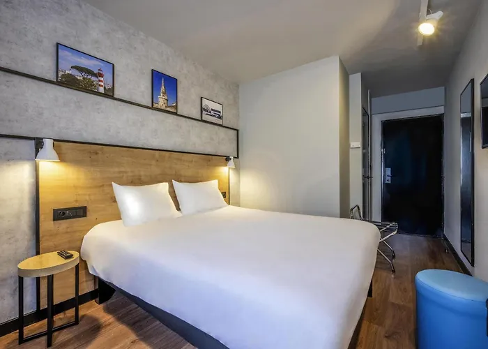 Hotel Ibis Vieux Port Centre La Rochelle (Charente-Maritime)