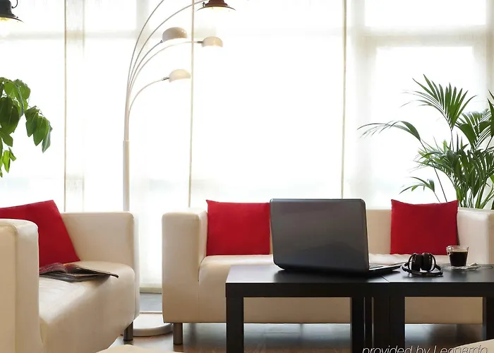 Ibis Vieux Port Centre 3*