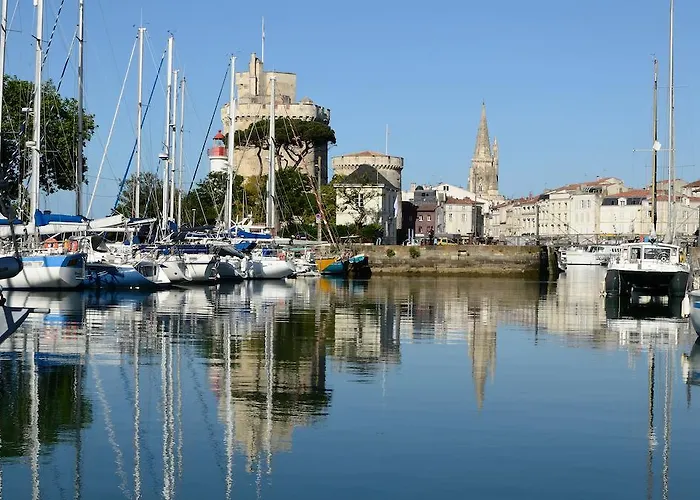 Ibis Vieux Port Centre Hotel 3*