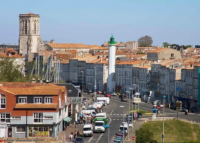 Ibis Vieux Port Centre Hotel